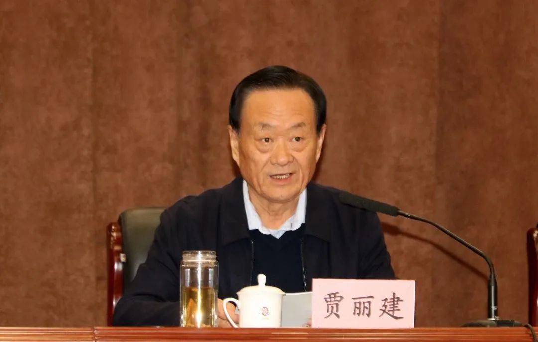 贾丽键.jpg 贾丽键.jpg